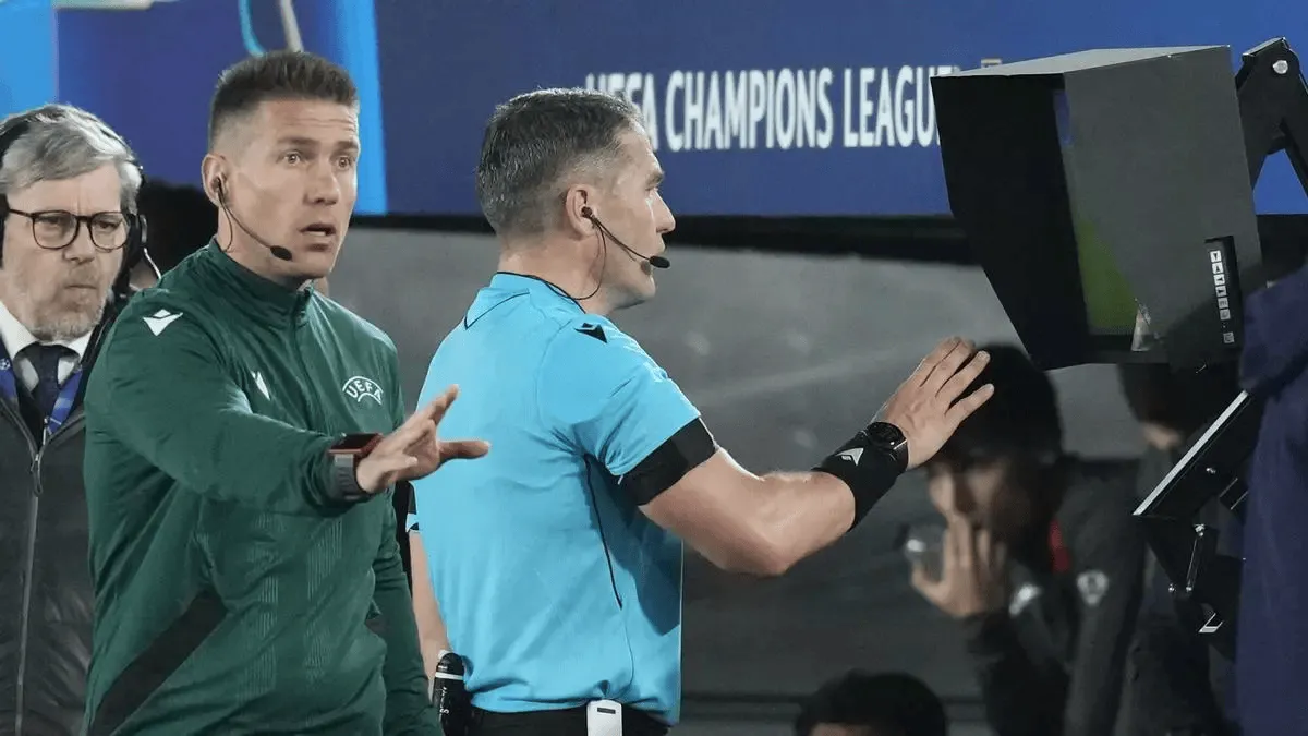 爱游戏官方入口-每体：如果按照IFAB规则的文字表述，普比尔手球应判罚点球