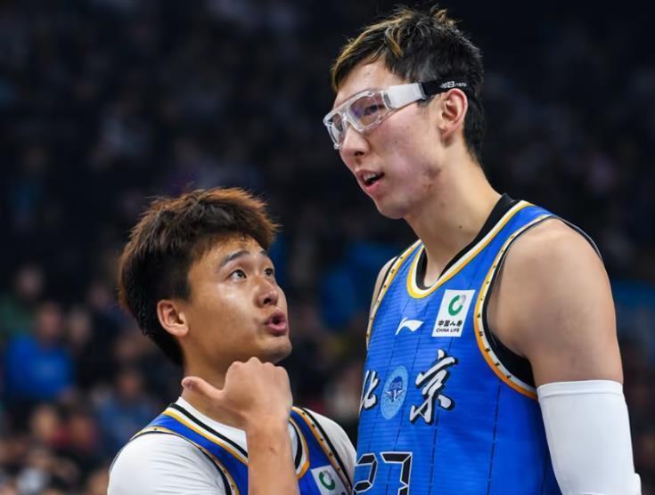 爱游戏登录入口-周琦：去年赵睿第一选择不是北京首钢，而是南方某球队